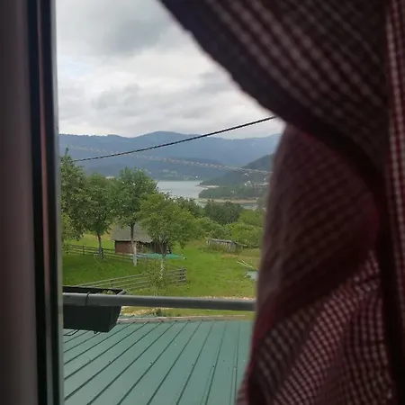 Vikendica Jezdic * Vezanja