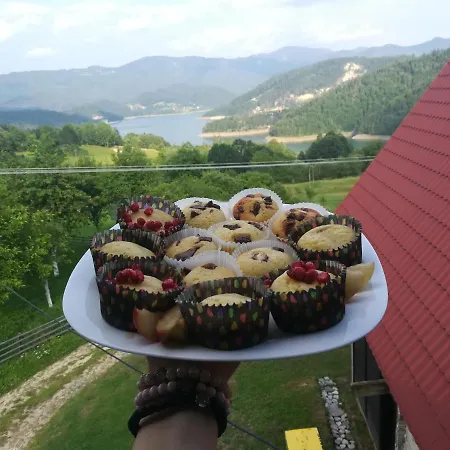 Vikendica Jezdic Casa de Férias *