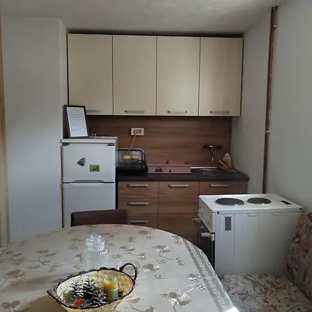 Vikendica Jezdic Casa de Férias